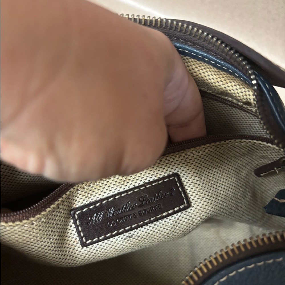 Vintage Dooney & Bourke Navy Shoulder Bag - Picture 12 of 16